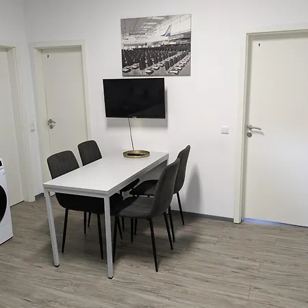 Gewerbewohnung Fuer Monteure Und Geschaeftsreisende شقة *